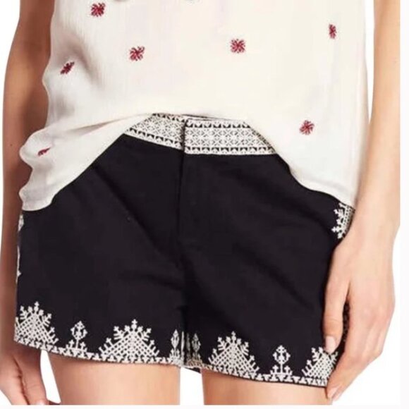NWT Joie Gerardine Black & White Embroidered Shorts Chino Style Size 6 - Picture 9 of 11